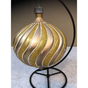 One (1) ~ Jumbo Christmas Ornament ~ 6.75" Across x 8" Tall ~ Gold